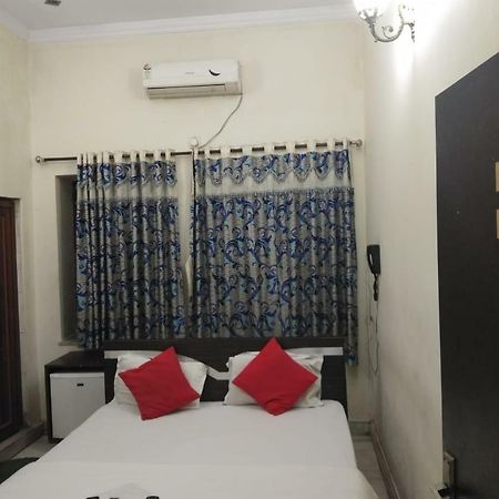 Raviz Inn Kalkutta Exterior foto