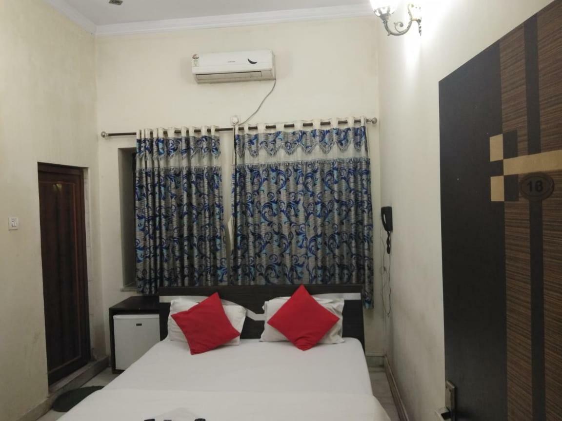Raviz Inn Kalkutta Exterior foto